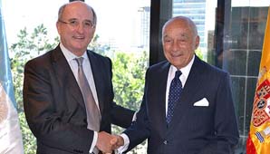 Eskenazi compró otro 10% de las acciones de YPF Eskenazi compró otro 10% de las acciones de YPF