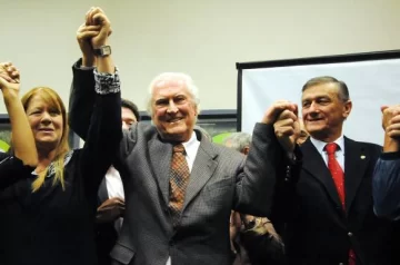 Binner da pasos en dirección a Stolbizer Binner da pasos en dirección a Stolbizer