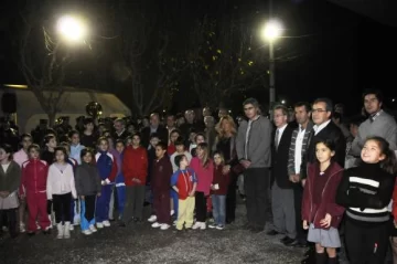 Canchas de tenis, ahora con luz Canchas de tenis, ahora con luz