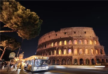 Coliseo incendiado Coliseo incendiado