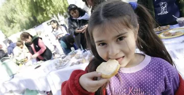 Mostraron el campo en sólo media cuadra Mostraron el campo en sólo media cuadra
