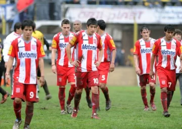 Ante el Santo tucumano, por el ansiado ascenso Ante el Santo tucumano, por el ansiado ascenso