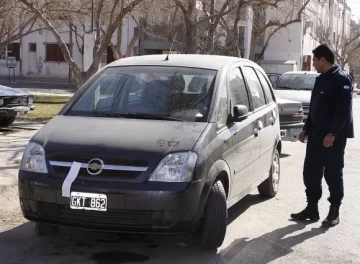 Una médica y 2 hijos, blanco de 6 delincuentes en su casa Una médica y 2 hijos, blanco de 6 delincuentes en su casa