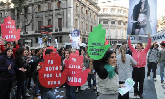 Aborto: agresión en el Congreso
