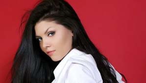 Modelo argentina, detenida en Ezeiza con 5 kilos de cocaína Modelo argentina, detenida en Ezeiza con 5 kilos de cocaína