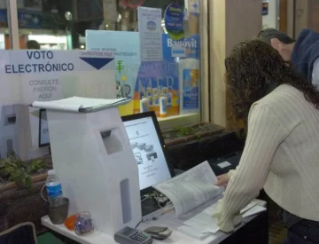 Prueba piloto del voto electrónico en Córdoba Prueba piloto del voto electrónico en Córdoba