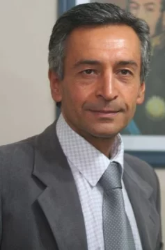 Roberto Basualdo – El empresario que quiere gobernar Roberto Basualdo – El empresario que quiere gobernar