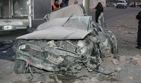 Tres muertos en un choque: creen que fue error humano Tres muertos en un choque: creen que fue error humano