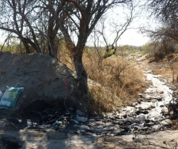 Aguas servidas al río: ahora sospechan de las empresas Aguas servidas al río: ahora sospechan de las empresas