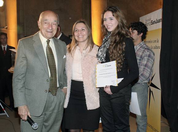 Un reconocimiento a una fuerte labor social Un reconocimiento a una fuerte labor social