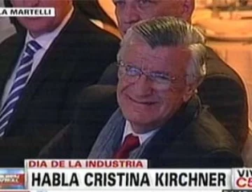 Cristina Fernández destacó la instalación de la fábrica textil inaugurada ayer en San Juan Cristina Fernández destacó la instalación de la fábrica textil inaugurada ayer en San Juan