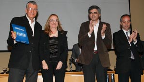 Alicia Kirchner inauguró tres Centros Integradores Alicia Kirchner inauguró tres Centros Integradores