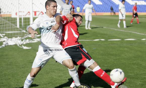 La primera salida, con manos vacías La primera salida, con manos vacías