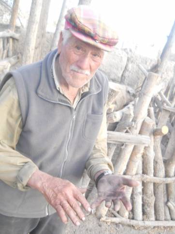 “Trabajando siempre se está bien” “Trabajando siempre se está bien”