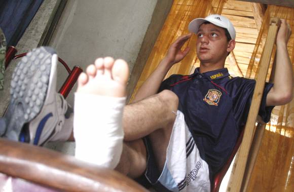 Dice que lo balearon en un robo, pero en la policía dudan Dice que lo balearon en un robo, pero en la policía dudan