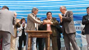 De Vido y Gioja hablaron de las obras públicas sanjuaninas De Vido y Gioja hablaron de las obras públicas sanjuaninas