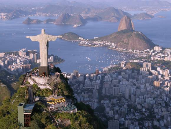 Los 80 años del Cristo Redentor Los 80 años del Cristo Redentor