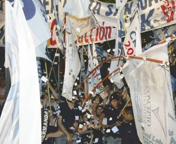 Gioja consiguió su tercer mandato con 68% de apoyo Gioja consiguió su tercer mandato con 68% de apoyo