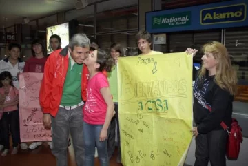 Vicente ya está junto a su familia Vicente ya está junto a su familia