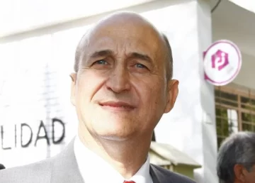 Crece la polémica por los funcionarios procesados Crece la polémica por los funcionarios procesados