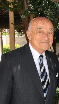 “Detrás de cada pupitre hay un potencial presidente” “Detrás de cada pupitre hay un potencial presidente”