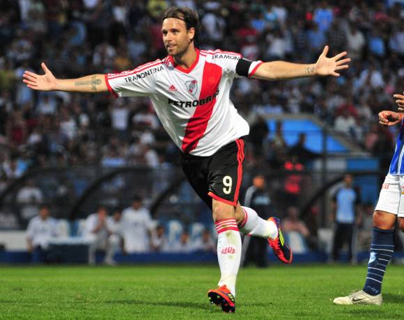 Cuatrovenaghi para River Cuatrovenaghi para River