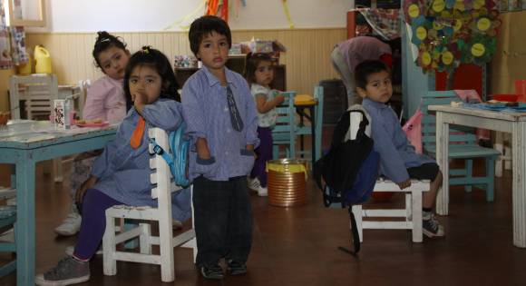 Vecinos que ayudan a enseñar Vecinos que ayudan a enseñar