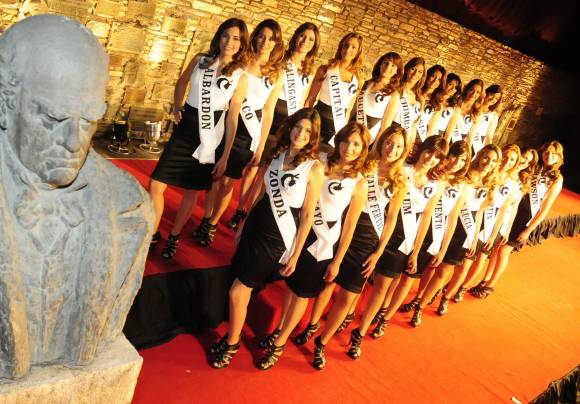 Una semana muy agitada para las candidatas a Reina Una semana muy agitada para las candidatas a Reina