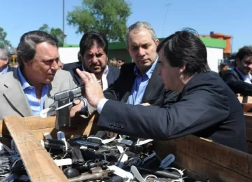 “Argentina, la que más armas destruyó” “Argentina, la que más armas destruyó”