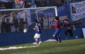 Los pibes de Unión quieren lo suyo Los pibes de Unión quieren lo suyo