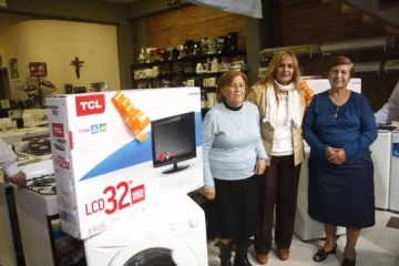 Dismar premió a sus clientes Dismar premió a sus clientes