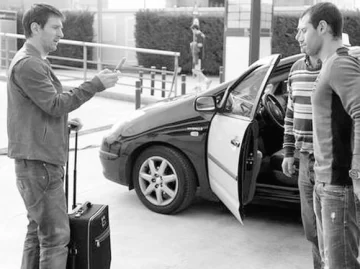 ¡Y también saca fotos! ¡Y también saca fotos!