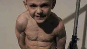 A los 7, es el más fuerte A los 7, es el más fuerte