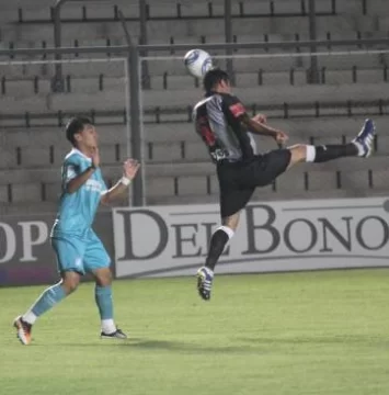 Racing tuvo algo de paz en San Juan Racing tuvo algo de paz en San Juan