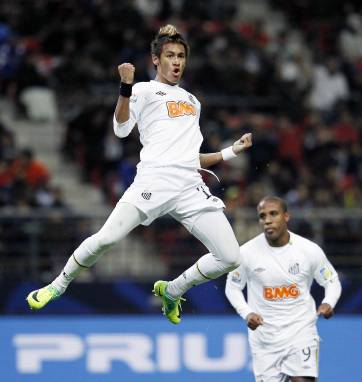 Neymar se lució con golazo Neymar se lució con golazo