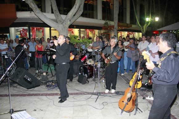 Con la mística intacta Con la mística intacta