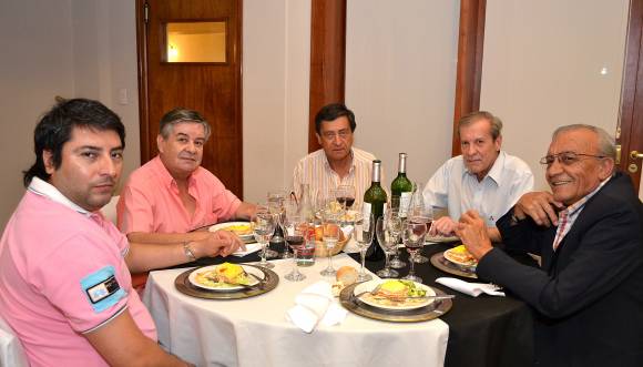 Cena de fin de año en el Club Social Cena de fin de año en el Club Social