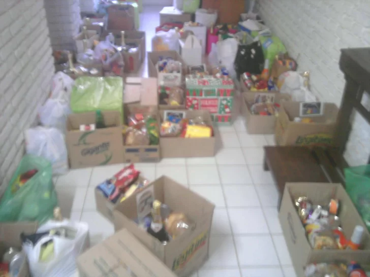 Cáritas donó 145 canastas navideñas a zonas alejados Cáritas donó 145 canastas navideñas a zonas alejados