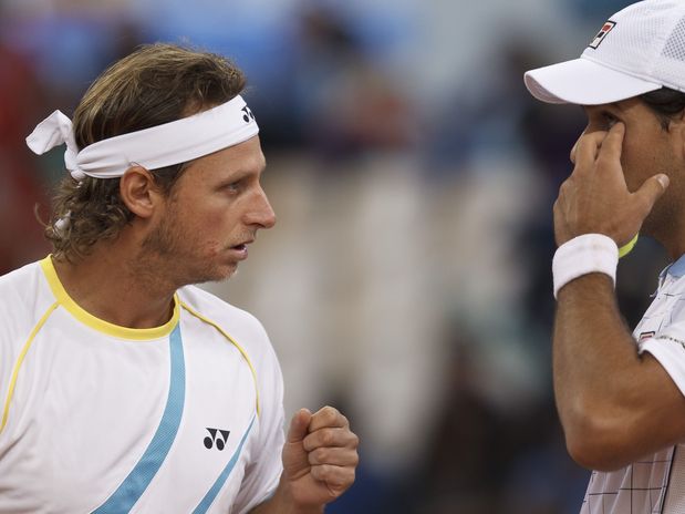 La dupla argentina le ganó a España y sueña con la Davis La dupla argentina le ganó a España y sueña con la Davis