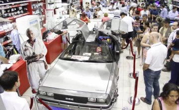 Un paseo en el tiempo hacia la adolescencia y la década del ‘80 Un paseo en el tiempo hacia la adolescencia y la década del ‘80