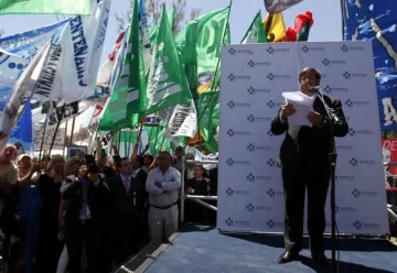 La Presidenta “comenzó a caminar y alimentarse” La Presidenta “comenzó a caminar y alimentarse”