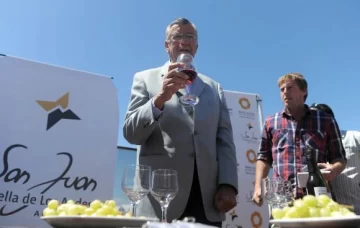 Cristina viaja a Chile y Gioja quiere ir por la expectativa del túnel Cristina viaja a Chile y Gioja quiere ir por la expectativa del túnel