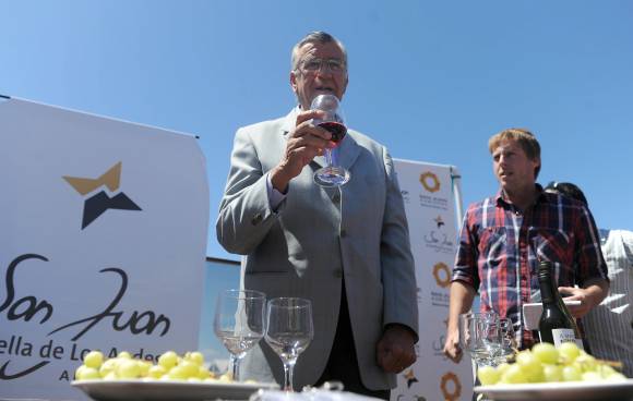 Cristina viaja a Chile y Gioja quiere ir por la expectativa del túnel Cristina viaja a Chile y Gioja quiere ir por la expectativa del túnel