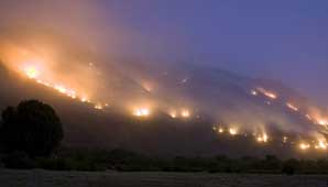 Continúa el alerta roja en Chubut por los incendios forestales Continúa el alerta roja en Chubut por los incendios forestales
