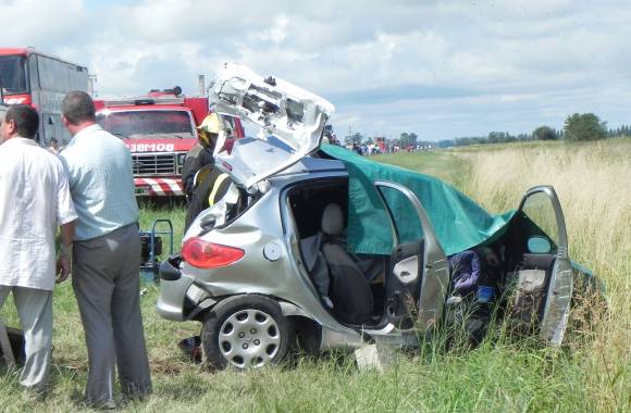 Choque en La Pampa: murió un sanjuanino, una joven grave Choque en La Pampa: murió un sanjuanino, una joven grave