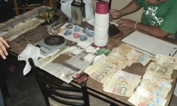 Una supuesta vendedora de drogas Una supuesta vendedora de drogas