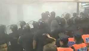 Tras el hallazgo del cuerpo de Lucas, hubo graves incidentes Tras el hallazgo del cuerpo de Lucas, hubo graves incidentes