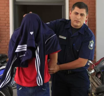 Reo con salidas preso por robo Reo con salidas preso por robo