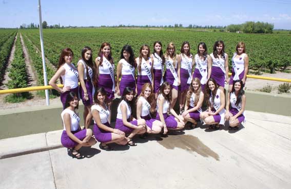 Ellos tampoco quisieron perderse la FNS Ellos tampoco quisieron perderse la FNS