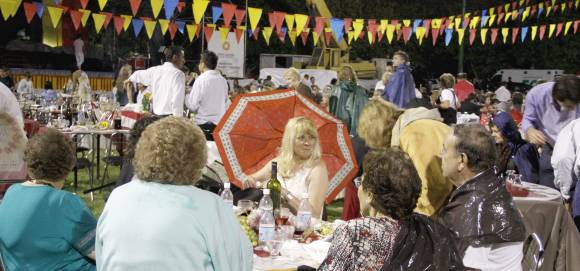 Por la lluvia, la fiesta no terminó como esperaban Por la lluvia, la fiesta no terminó como esperaban